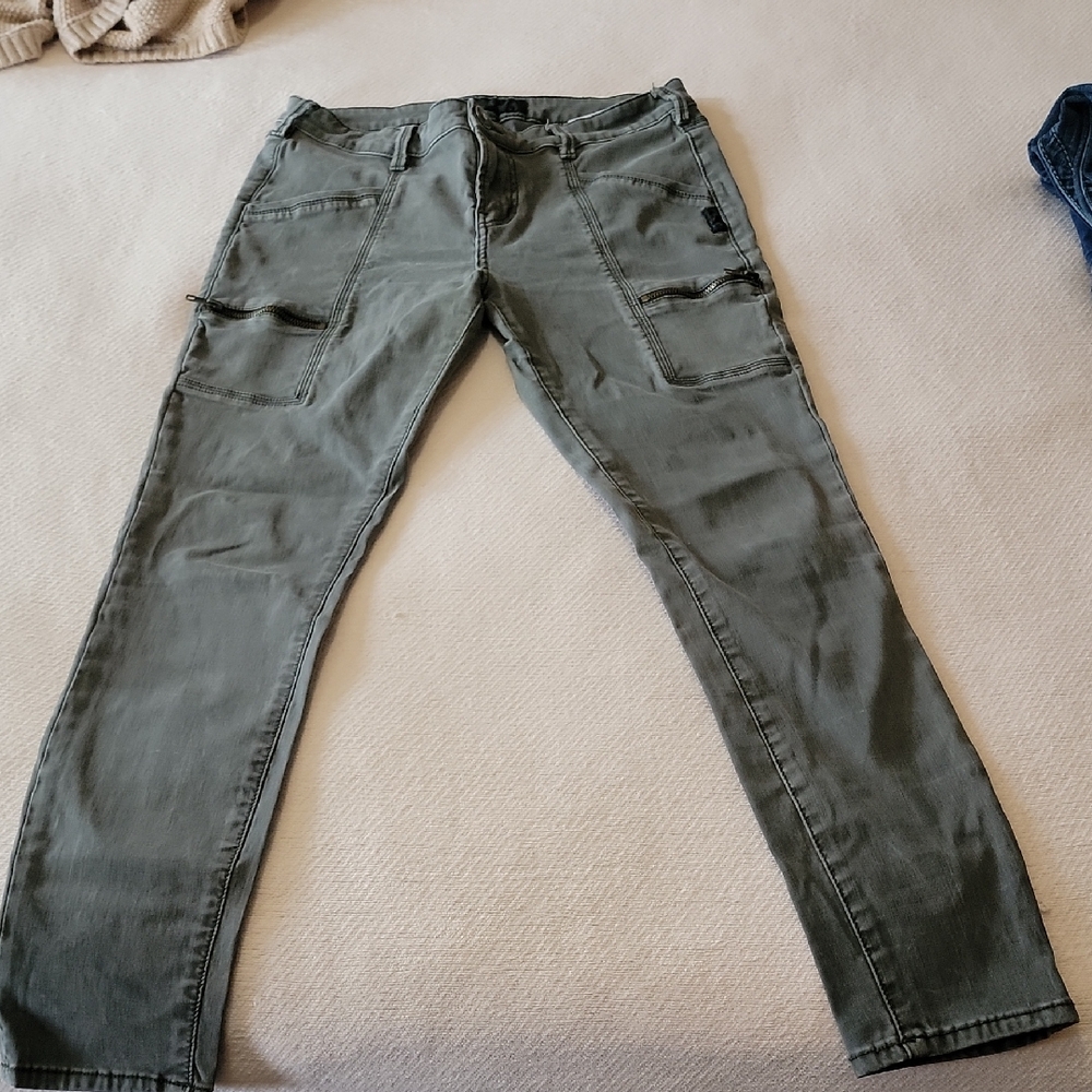 Silver Jeans Women's Olive Straight Leg Jeans